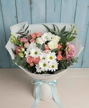 Букет цветов из:  Розы, Лизиантусы и Хризантемы #REPLACE_PRED# Слюдянке