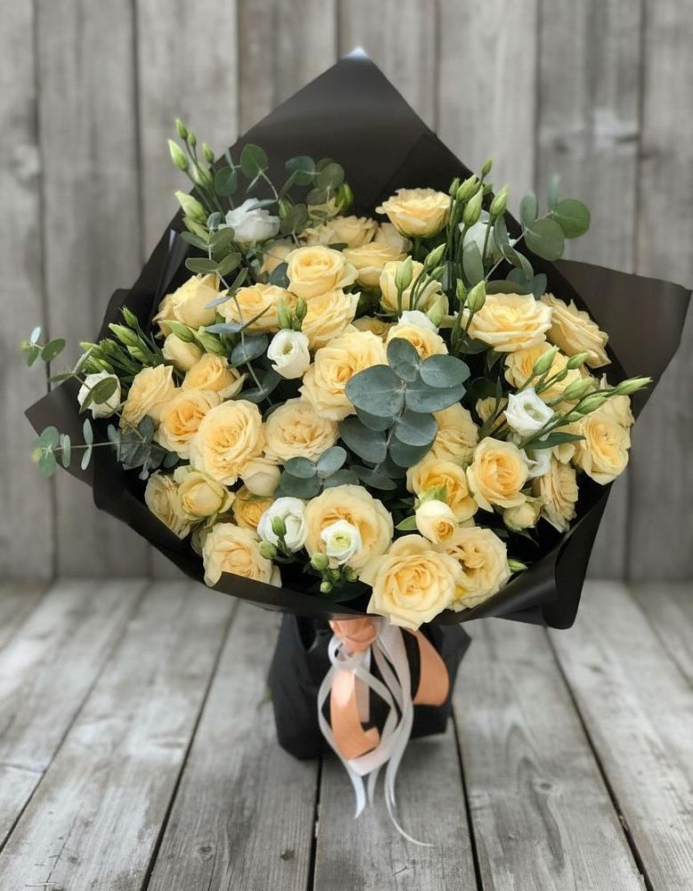 Букет цветов из: Розы и Лизиантусы в Слюдянке