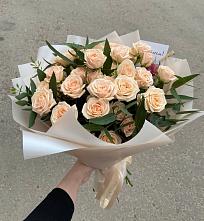 Букет Кремовые розы Латте в Слюдянке