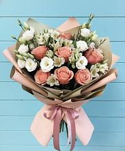 Букет цветов из:  Розы, Альстромерии и Лизиантусы в Слюдянке