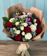 Букет цветов из:  Розы и Альстромерии в Слюдянке