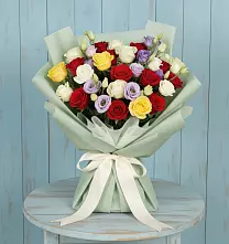 Букет цветов из:  Розы в Слюдянке