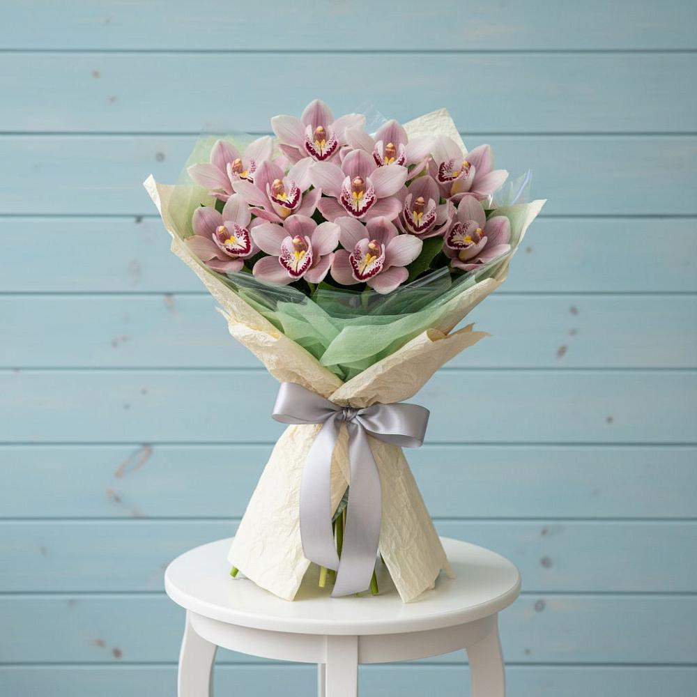 Букет цветов из: Орхидеи и Розы в Слюдянке