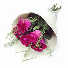 Букет цветов из:  Розы в Слюдянке