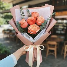 Букет цветов из:  Розы в Слюдянке