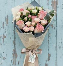 Букет цветов из:  Розы в Слюдянке