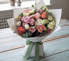 Букет цветов из:  Розы, Лизиантусы и Гвоздики #REPLACE_PRED# Слюдянке