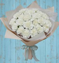 Букет цветов из:  Гвоздики в Слюдянке
