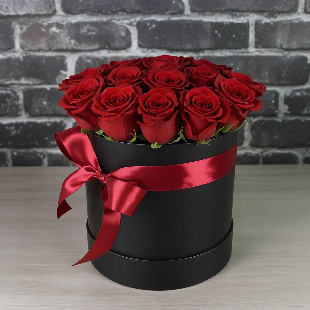 Цветочная композиция из Розы в шляпной коробке в Слюдянке