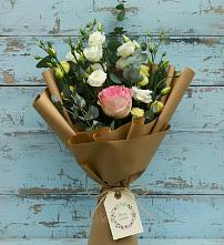 Букет цветов из:  Розы и Лизиантусы #REPLACE_PRED# Слюдянке