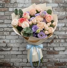 Букет цветов из:  Розы, Лизиантусы и Гвоздики в Слюдянке