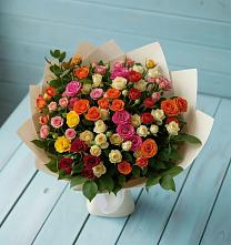 Букет Микс из разноцветных кустовых роз в Слюдянке
